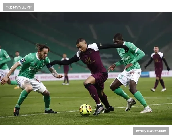 法国职业足球联盟发布报告,显示法甲俱乐部整体负债率同比下降5%